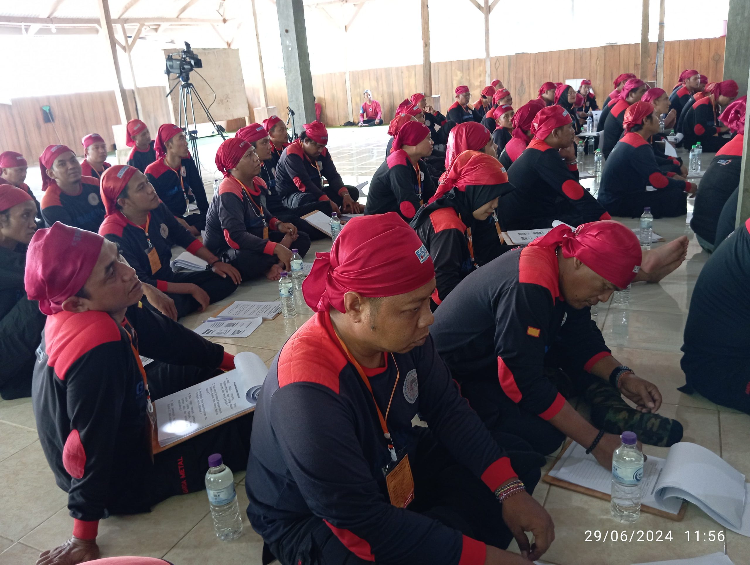 Ketika yang Tua Harus Turun Gunung untuk Menunjukkan Jiwa Kepemimpinan