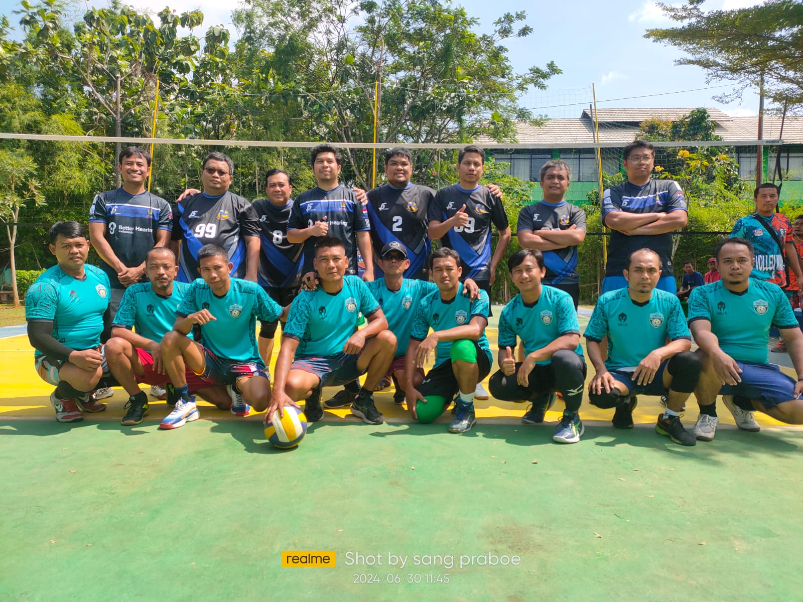Tim Volley Ball Perumahan Griya Jatireja Raih Juara 3 dalam Turnamen U-35 UP
