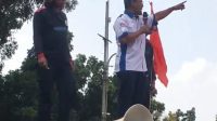 Presiden FSPMI Tuntun Ikrar ‘Buruh Akan Lumpuhkan Ekonomi Indonesia’ Presiden FSPMI Tuntun Ikrar ‘Buruh Akan Lumpuhkan Ekonomi Indonesia’