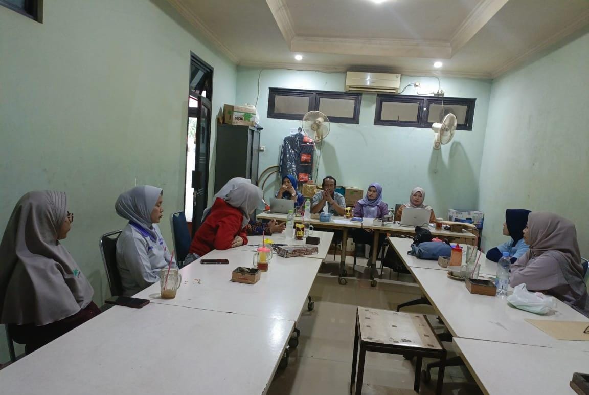 Aktivis Serikat Pekerja Perempuan FSPMI Bekasi Adakan Rapat Perdana
