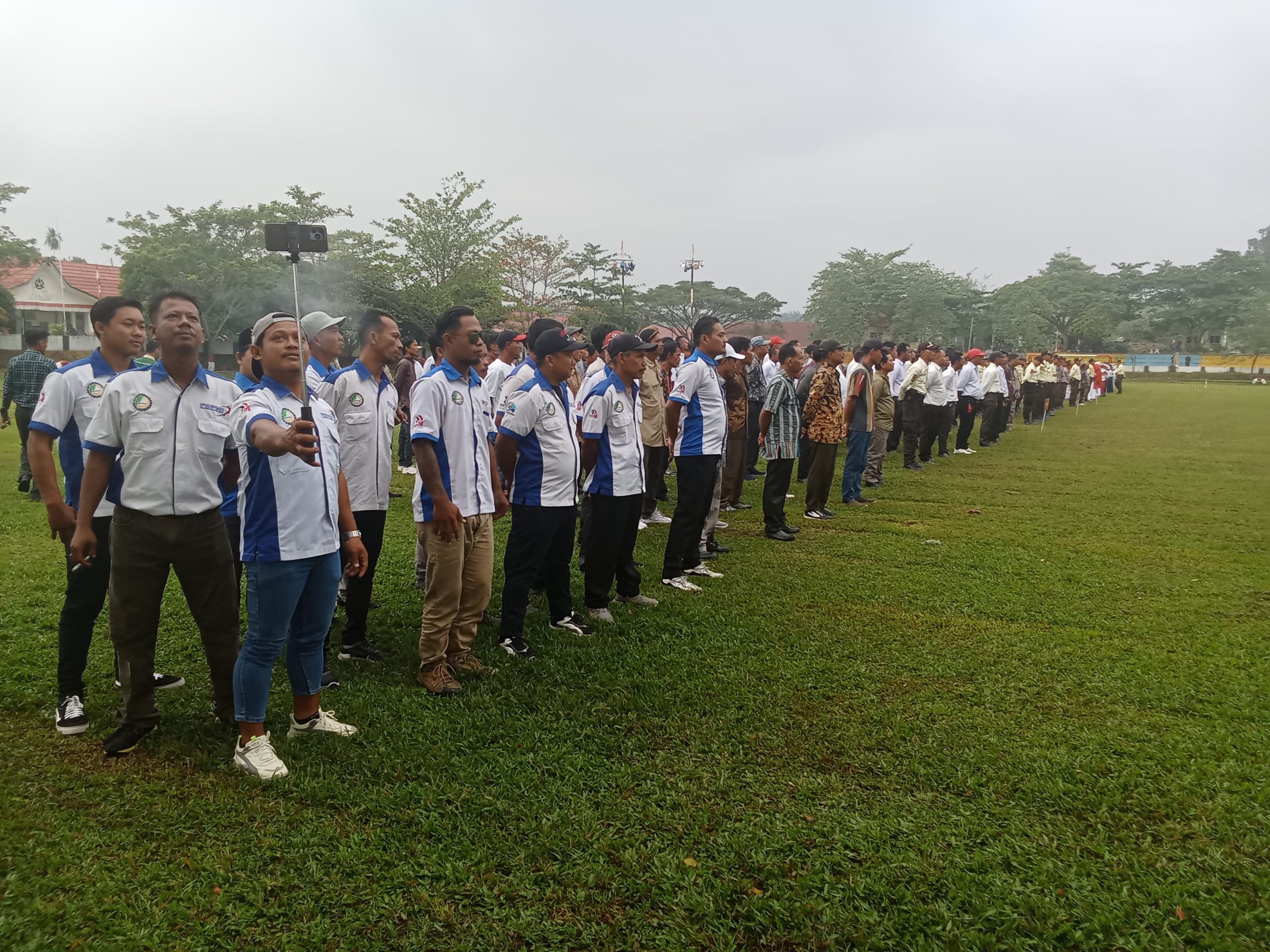 PUK PT. Adei, Membaur dalam Barisan Upacara Kemerdekaan