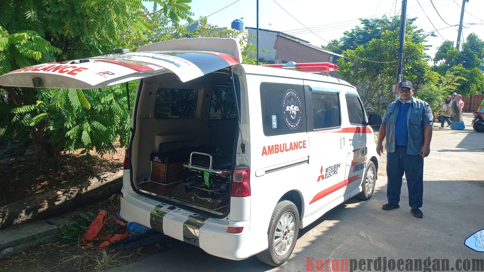 Ambulans MEAINA Perdana Kawal Turnamen Voli Paguyuban RW Mega Regency