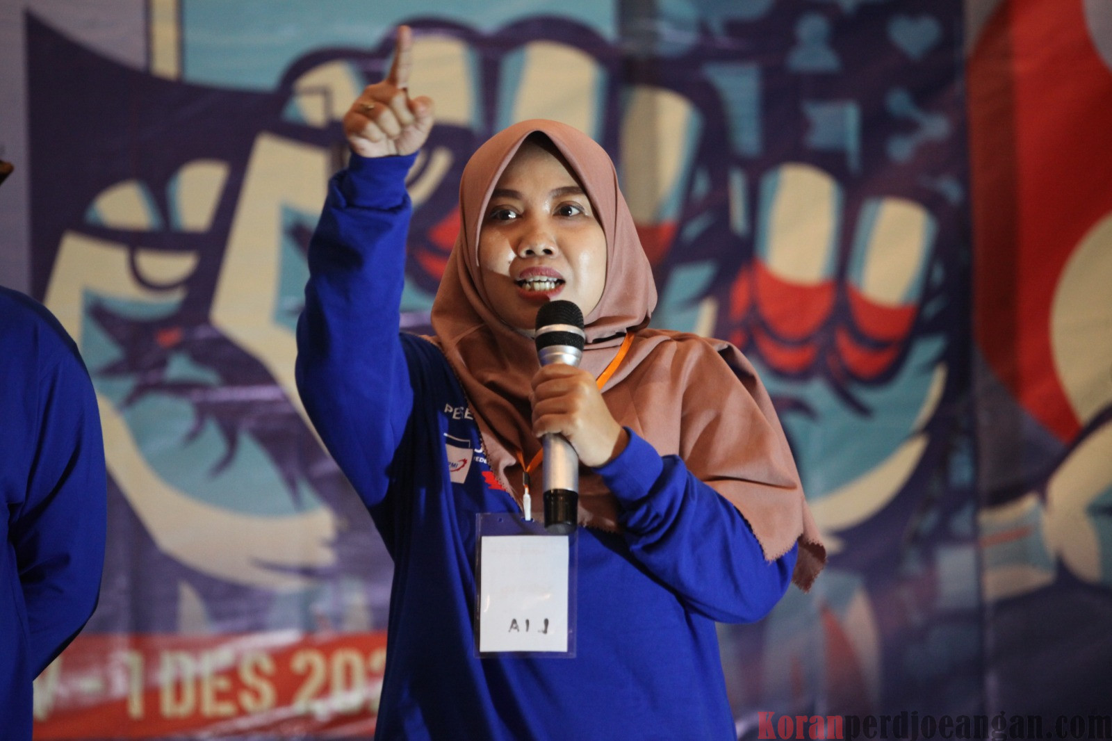 Membara! Lia Mayangsari Lantang, Serukan Pekerja Pemuda FSPMI Untuk Lebih Aktif Berpolitik