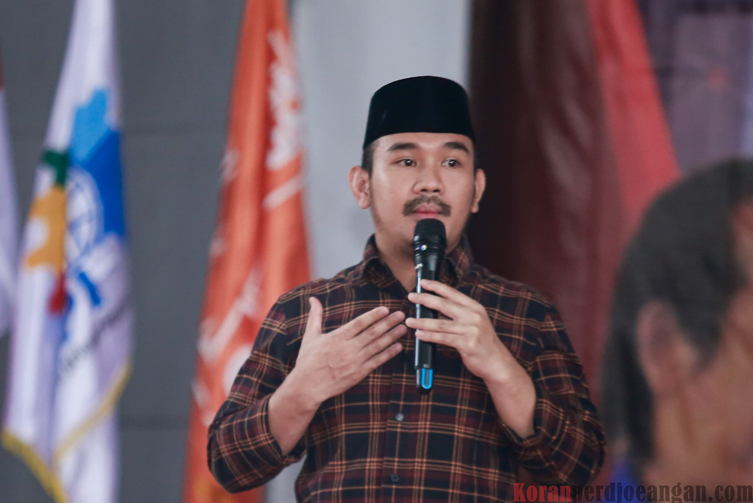 Unggul di 14 Kecamatan, Ade Kuswara Kunang – Asep Surya Atmaja Hampir Dipastikan Pimpin Bekasi