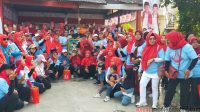 Calon Wali Kota Bekasi Tri Adhianto Ikuti Senam Bersama Warga di Posko Orange Partai Buruh