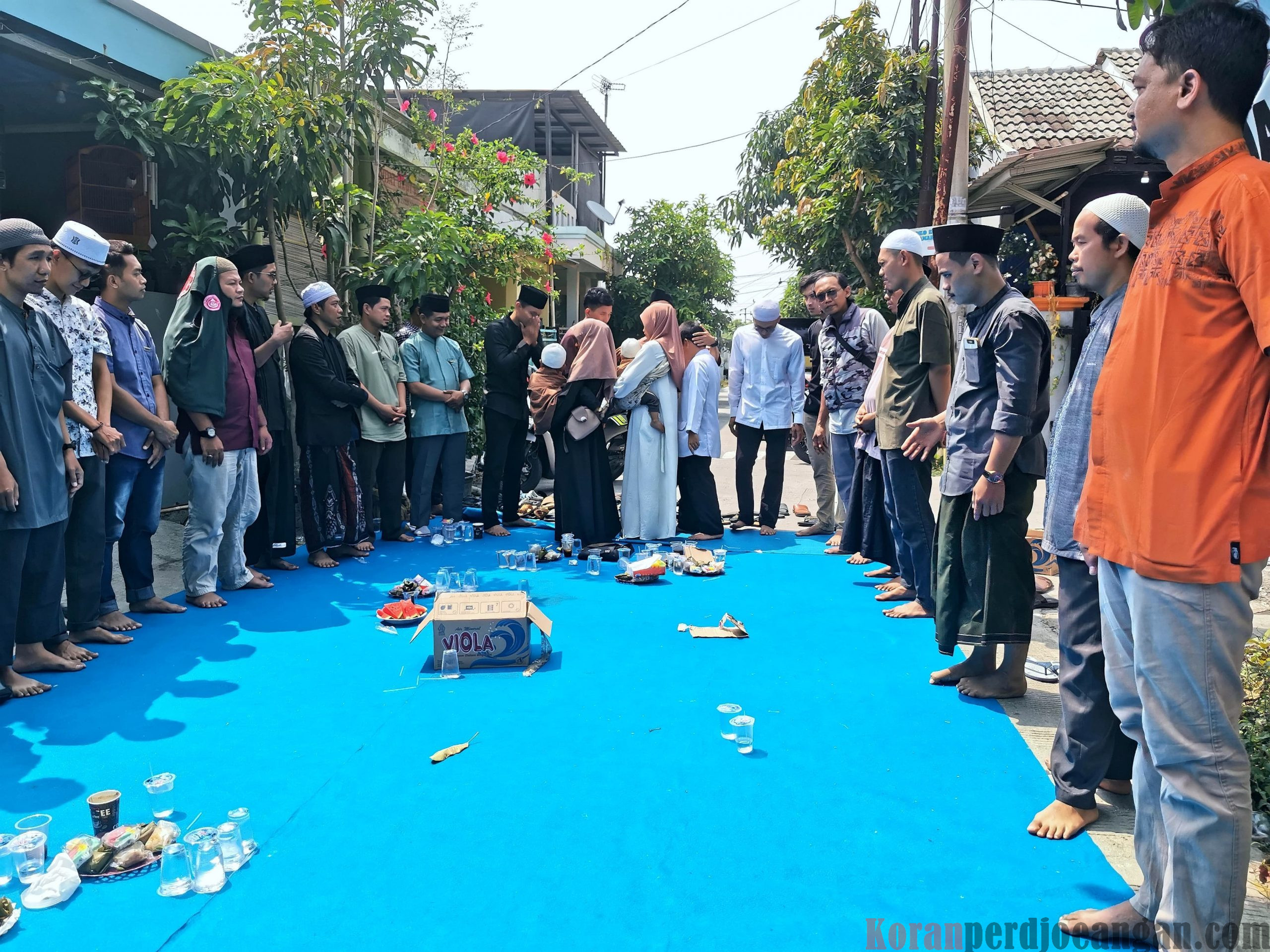 Mengenang 40 Hari Wafatnya Sudirman, Sejumlah Pekerja PT. NTRI Adakan Tahlil, Do’a, dan Santunan Anak yatim Bersama Warga Gading Elok Karawang