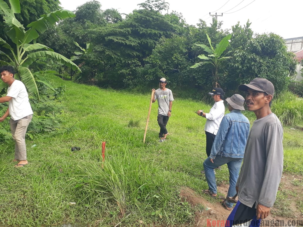 Paguyuban RW Mega Regency Kawal Pengukuran Lahan Demi Realisasi USB SMAN 2 Serang Baru