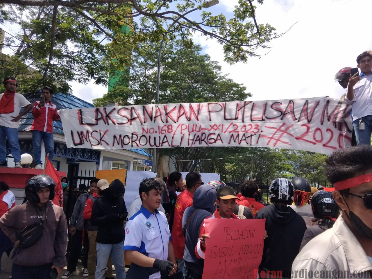 Aliansi Serikat Buruh Morowali Gelar Aksi Unjuk Rasa di Kantor Bupati