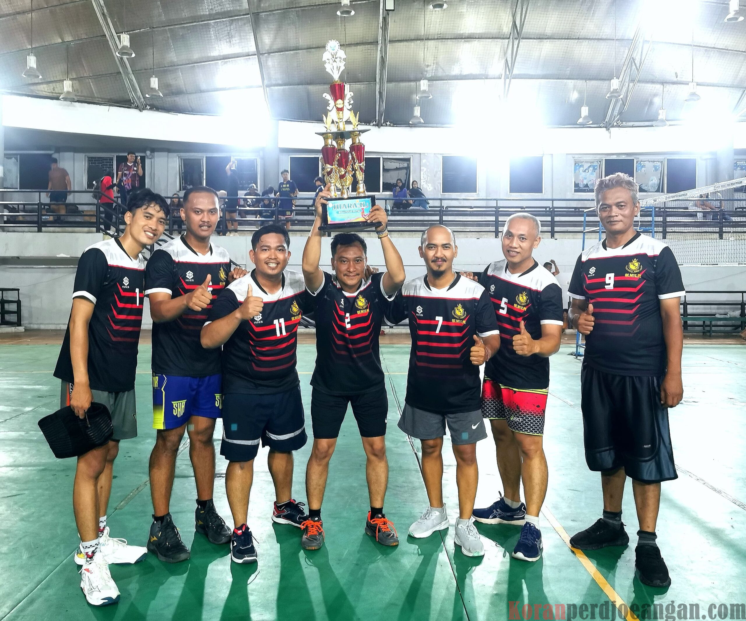 Jamkeswatch Karawang Raih Juara 2 Voli Putra Dalam Turnamen Hari Kesehatan Nasional yang ke-60