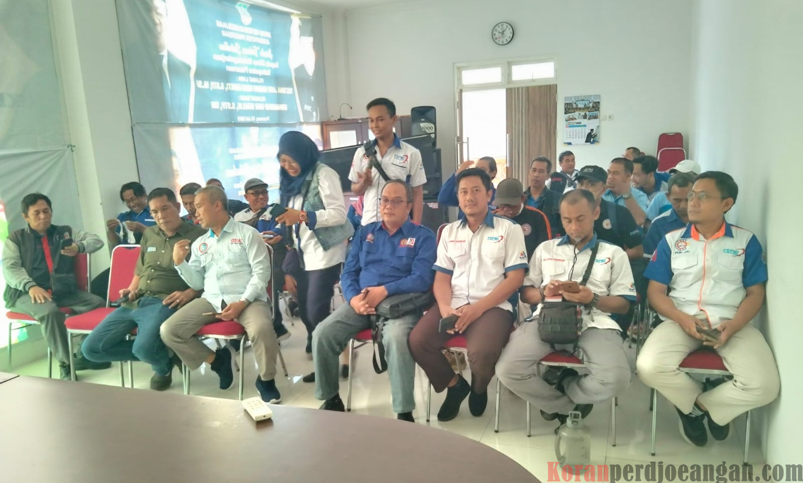 Diduga Gara-Gara Satu Oknum Inisial “S”, Dua Konfederasi Besar SP/SB Kab. Pasuruan Gruduk Kantor Disnaker