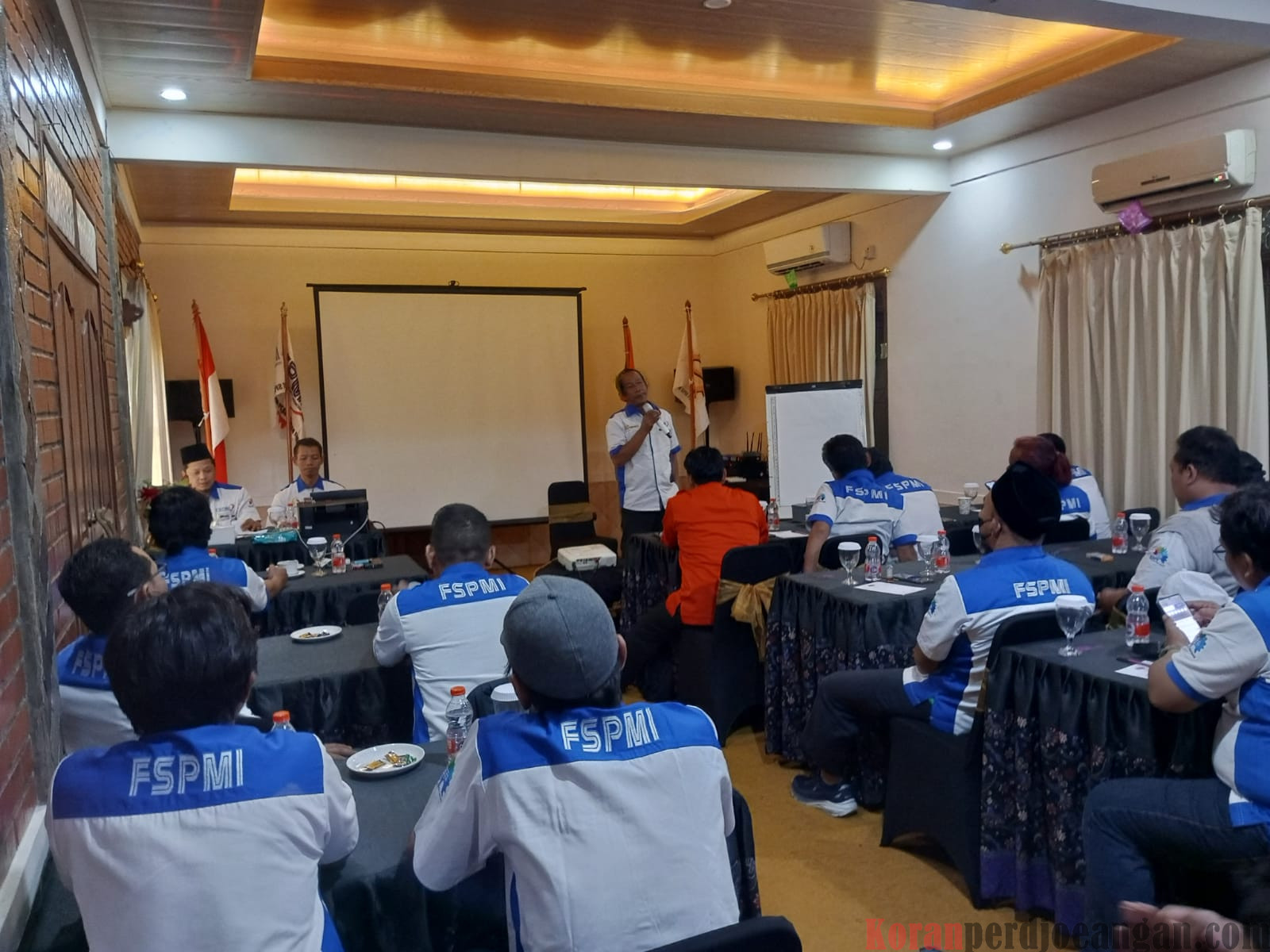 PUK SPEE FSPMI Schneider Electric Cikarang Adakan Rapat Kerja Unit Kerja di Bogor