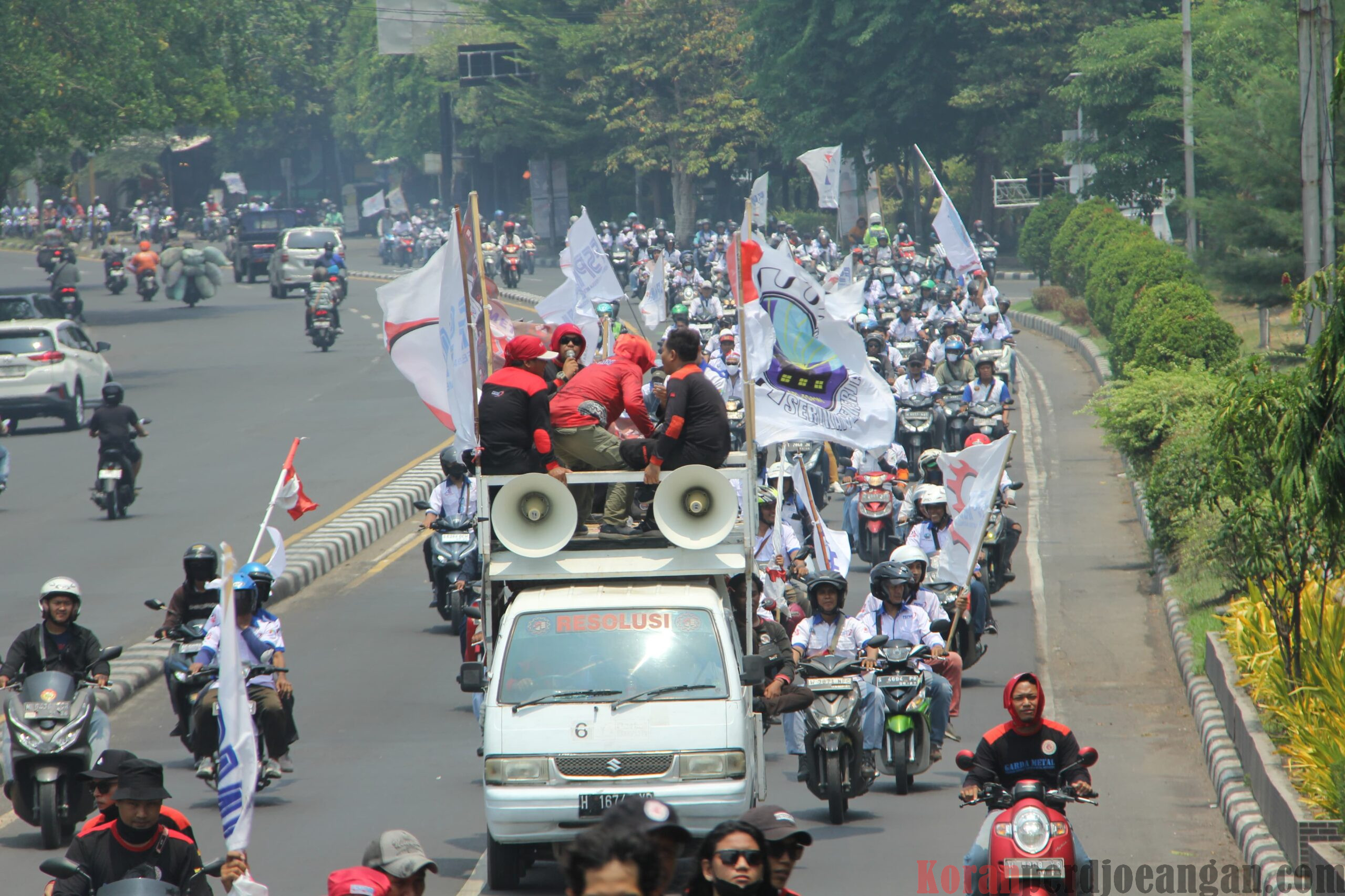 Balada Upah Minimum Buruh Indonesia