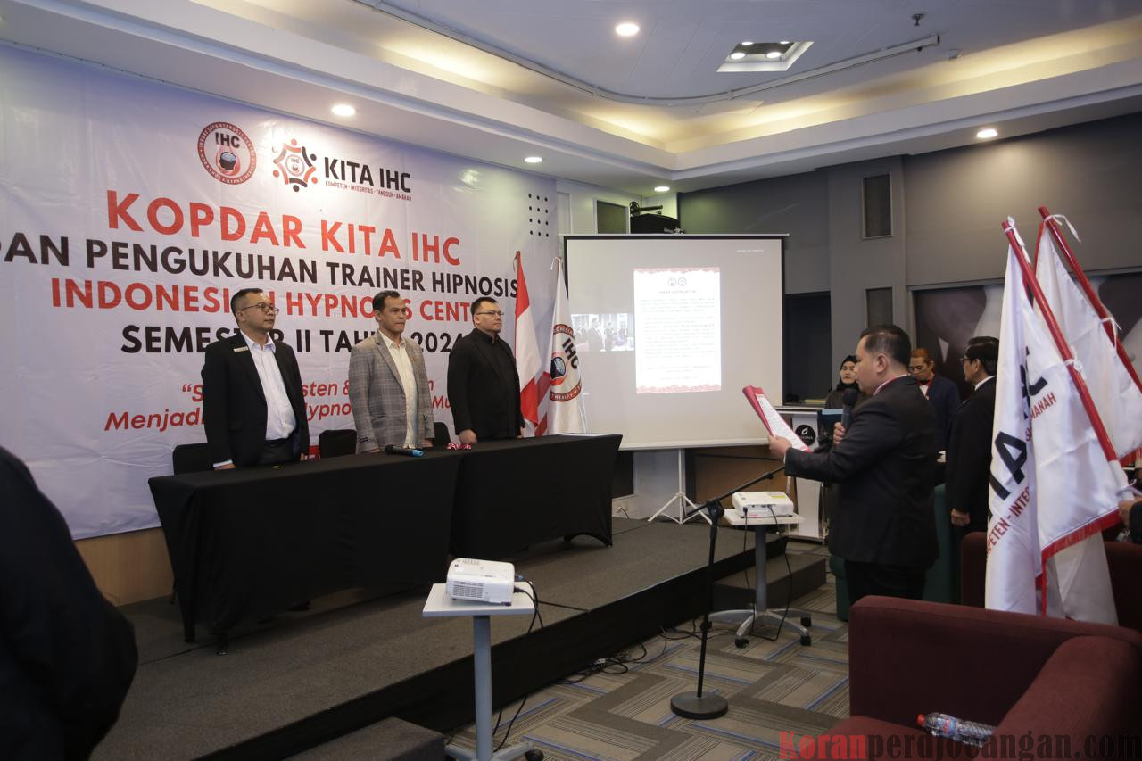 Pentingnya Hipnoterapi Bagi Kesehatan Pekerja di Indonesia, IHC Kukuhkan 51 Instruktur Hipnotis Baru