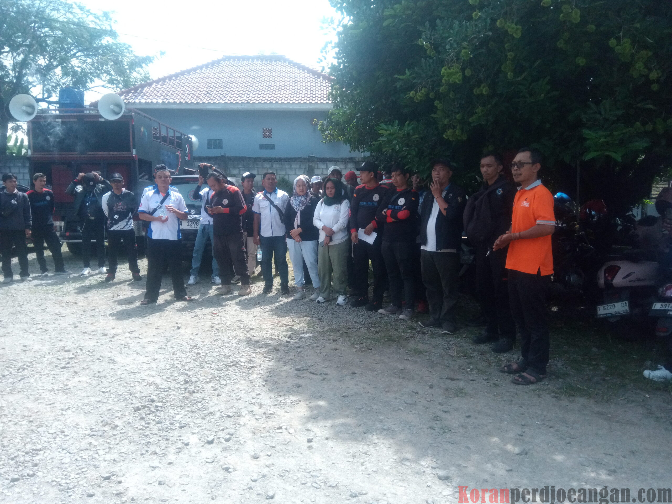 Jelang Ditetapkannya SK Gubernur Prihal UMK dan UMSK 2025, Buruh FSPMI Purwakarta Sambangi Gedung Sate Bandung