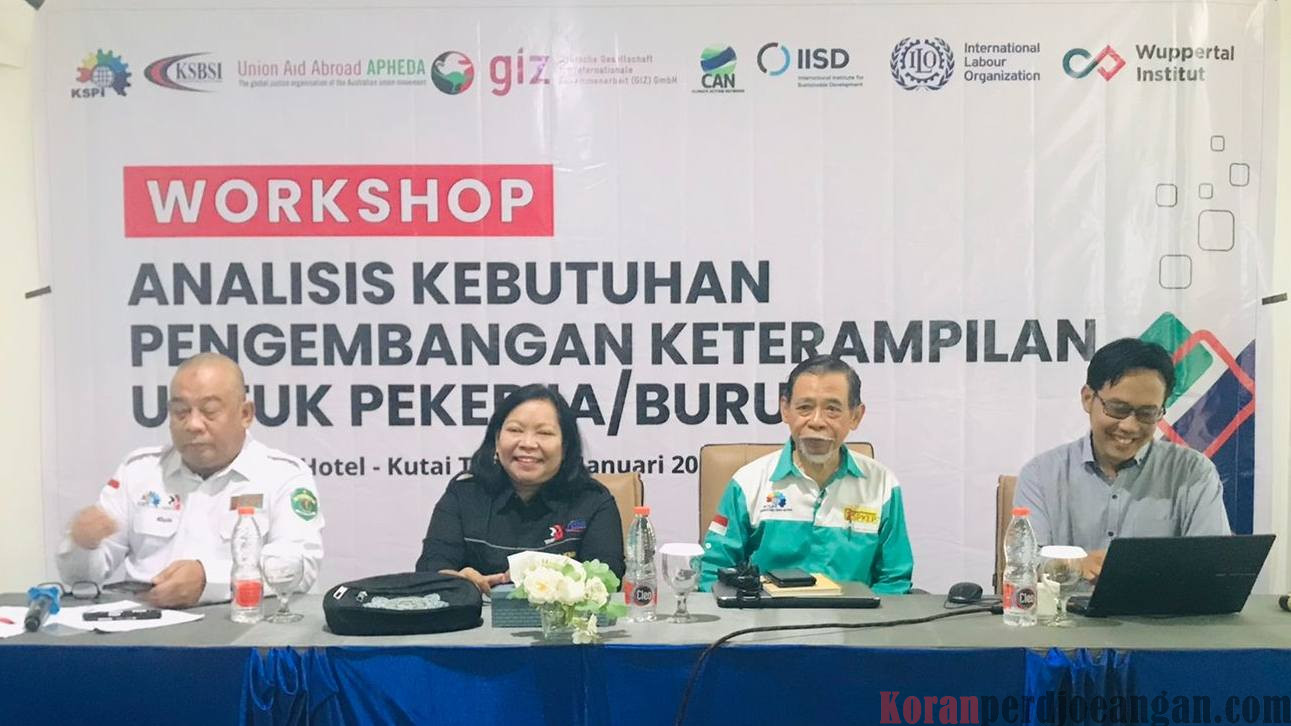 Analisis Pengembangan Keterampilan untuk Pekerja Formal dan Informal dalam Transisi yang Adil