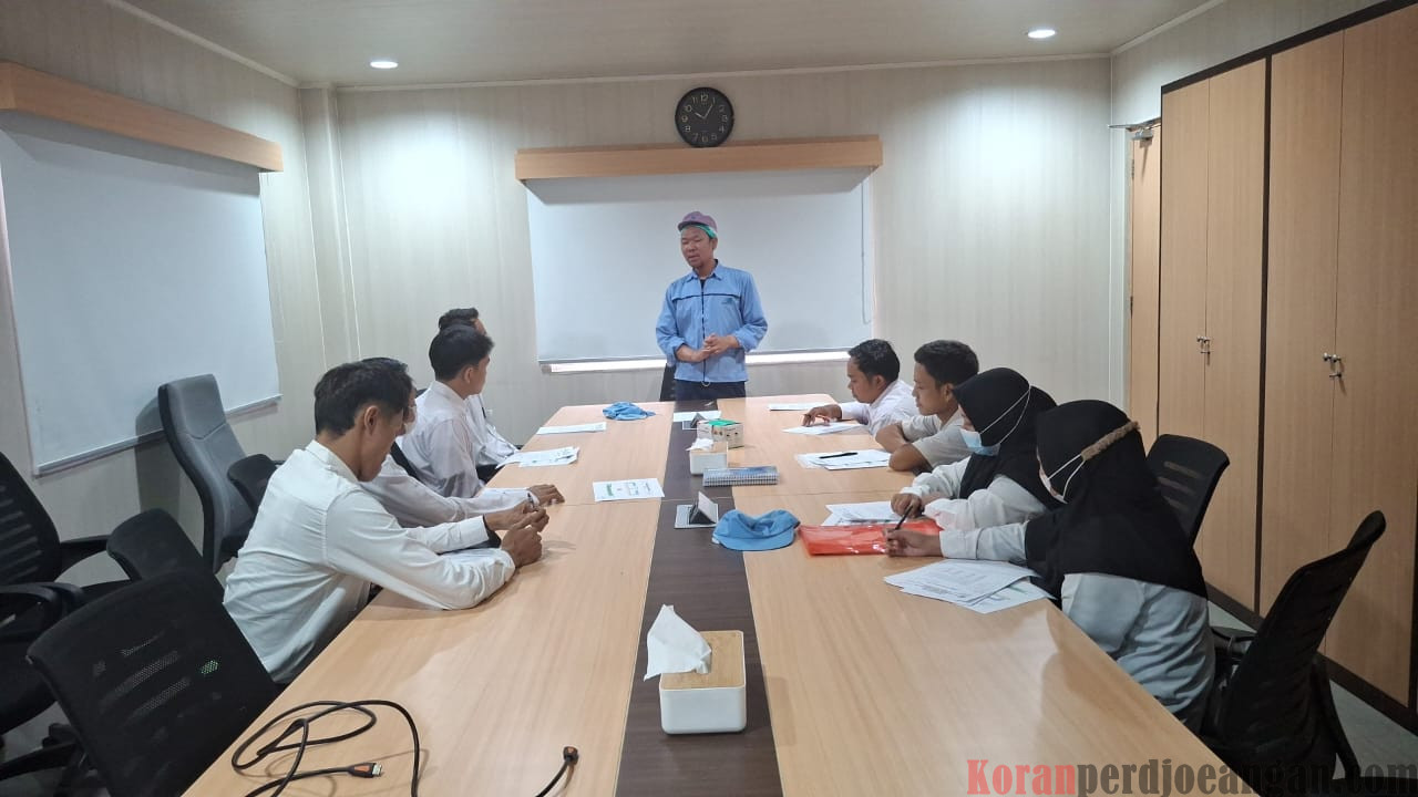 Bidang Organisasi PUK SPL FSPMI PT. Marsol Abadi Indonesia Melakukan Induksi Pekerja Baru