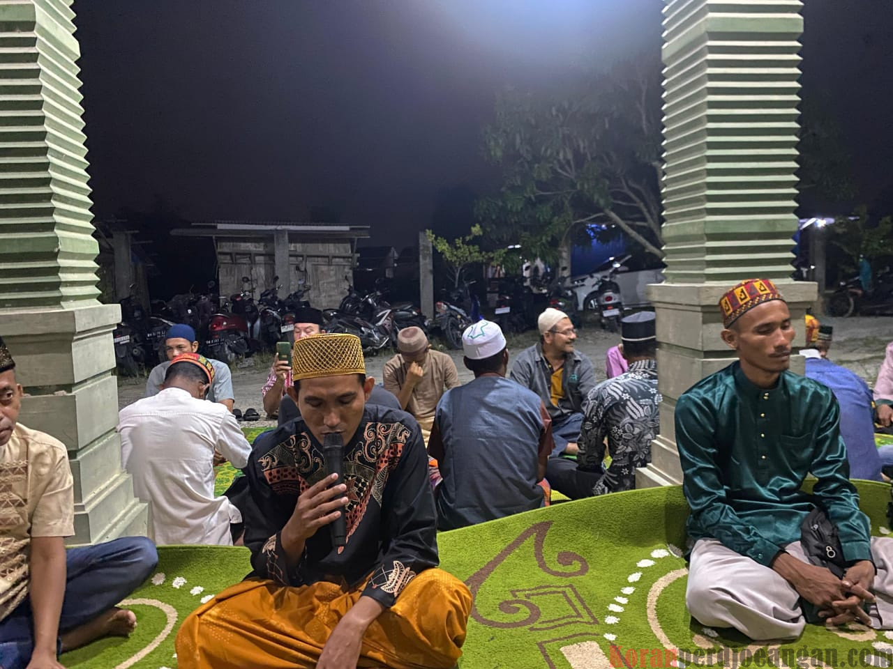 KABARAS Pelalawan Hadiri Tahlilan 100 hari Almarhum Zaini ( Joni Adam )