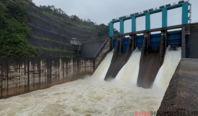 PLN Nusantara Power Beri Pemberitahuan: Spillway Gate Waduk Koto Panjang Dibuka, Warga dihimbau Waspada