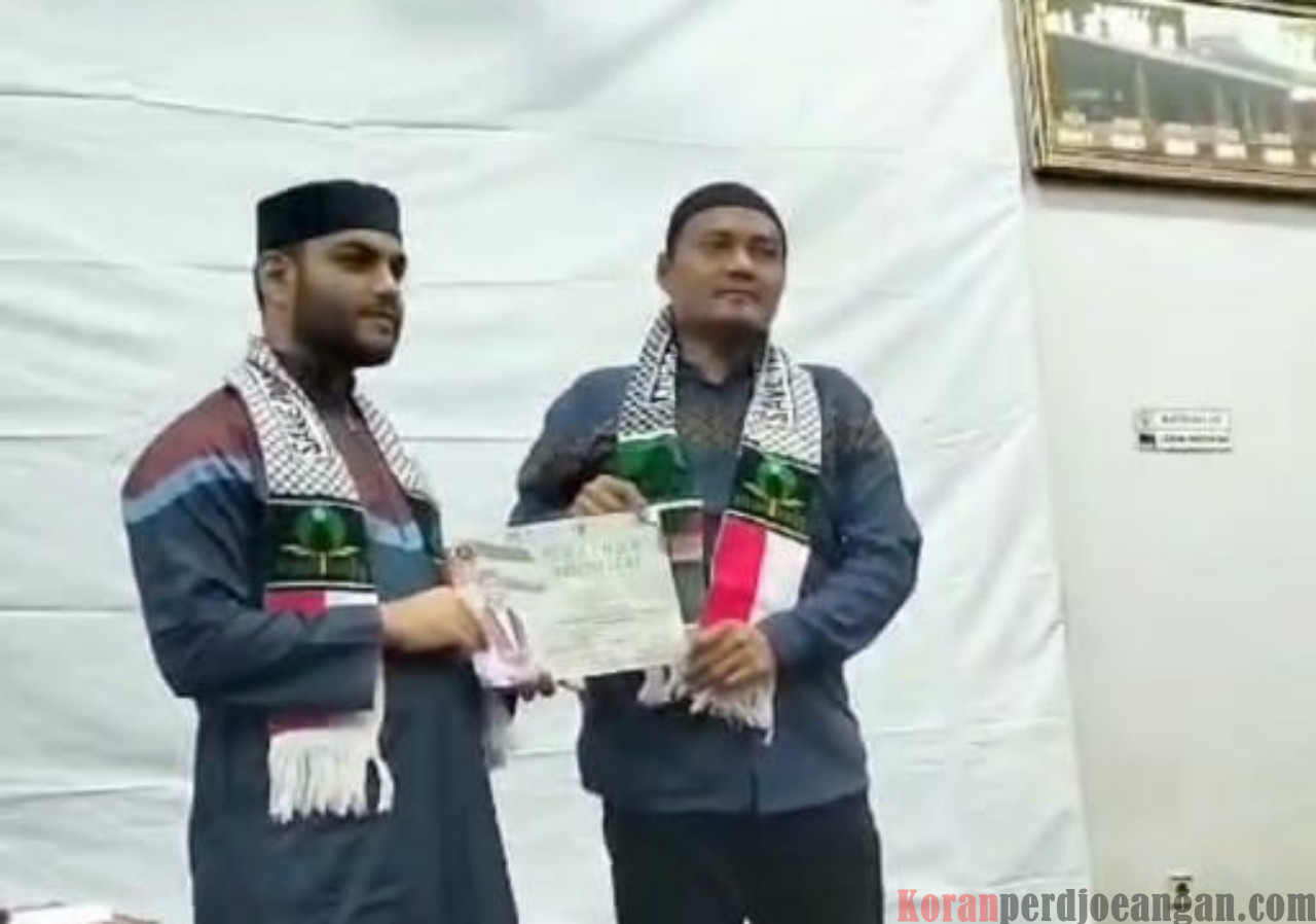 Kepada Yayasan Madina, PUK SPPK FSPMI PT ADEI Serahkan Bantuan Kemanusian Untuk Palestina