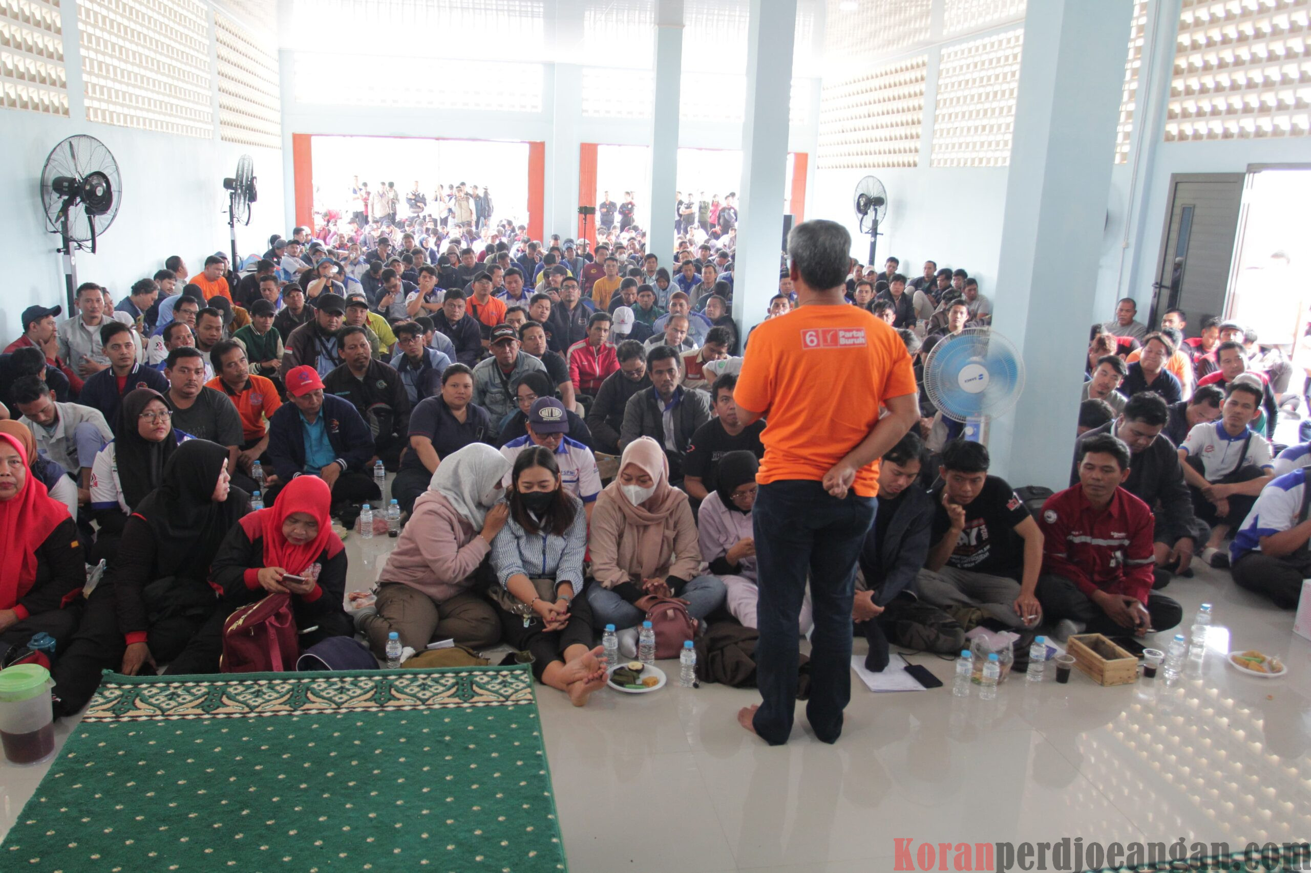 Ratusan Anggota FSPMI Bekasi Hadiri Konsolidasi Akbar di New Omah Buruh Bekasi