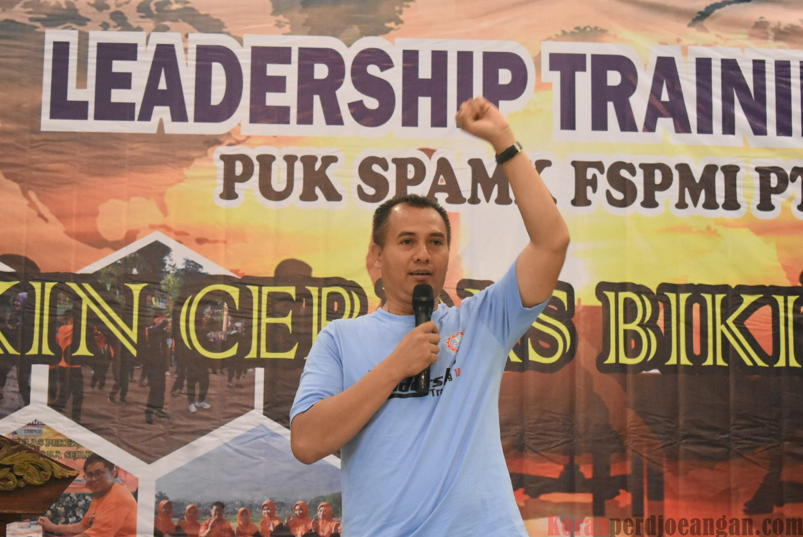 Ketua PUK SPAMK FSPMI PT SAI Reo, Garsia Subagio, Resmi Membuka Leadership Training 18 di Mojokerto