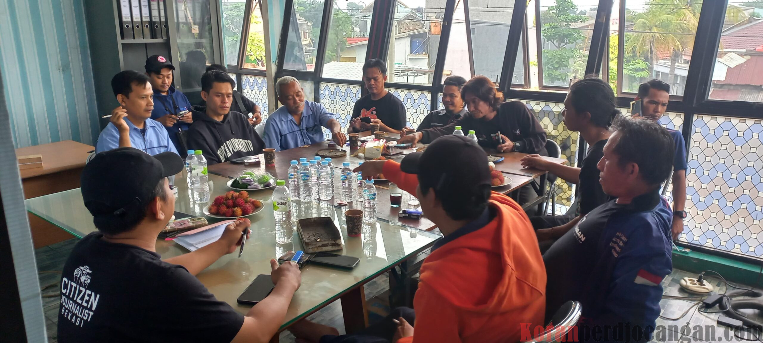 Maksimalkan Produksi Konten, Tim Videografi FSPMI Bekasi Gelar Rapat Koordinasi