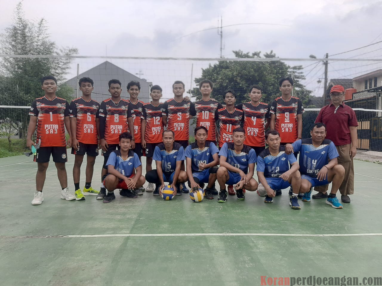 PUK SPEE FSPMI PT SUMI INDO KABEL Lakukan pertandingan persahabatan bola volly