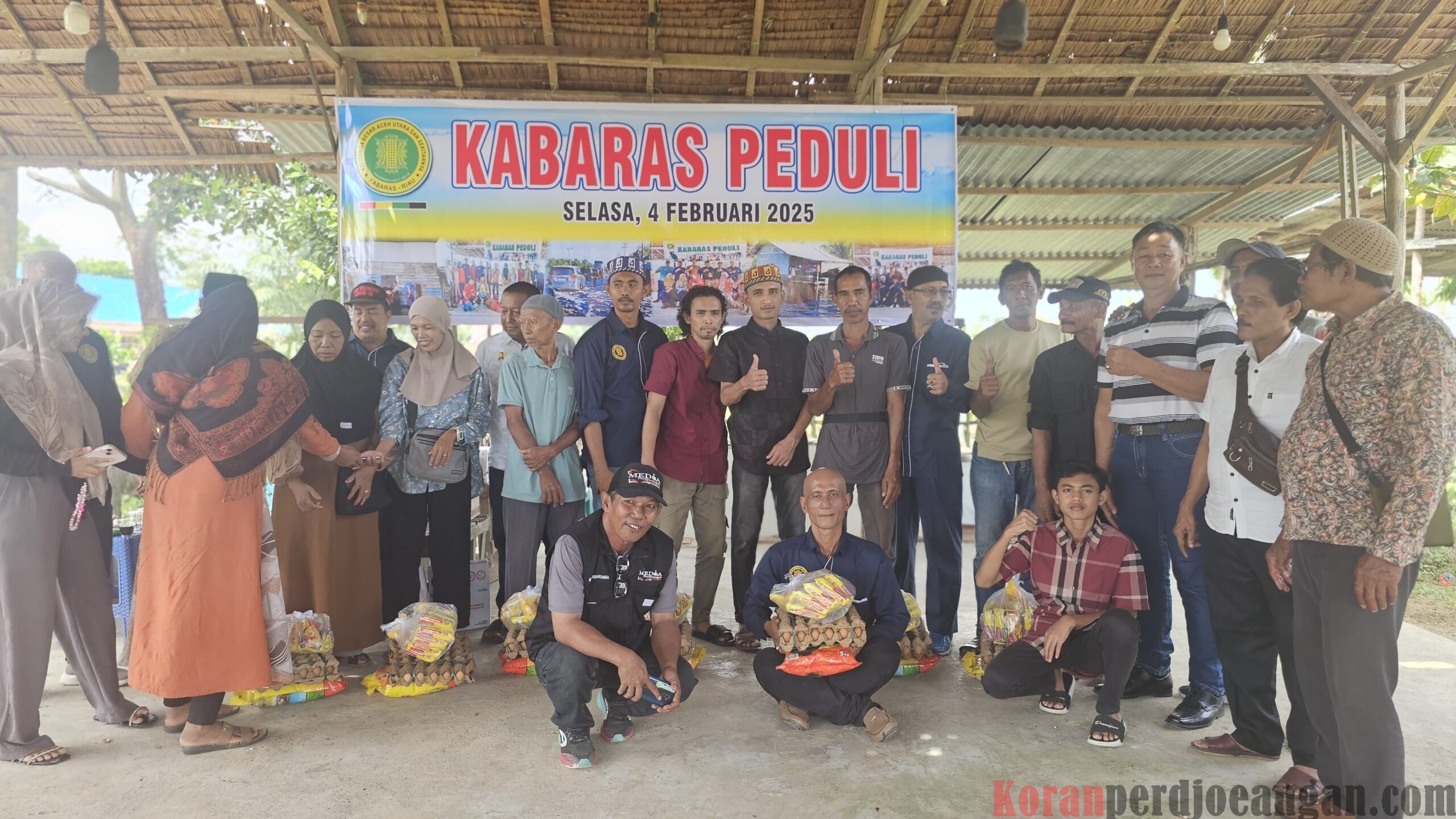 Paguyuban KABARAS Salurkan Bantuan untuk Korban Banjir Pelalawan