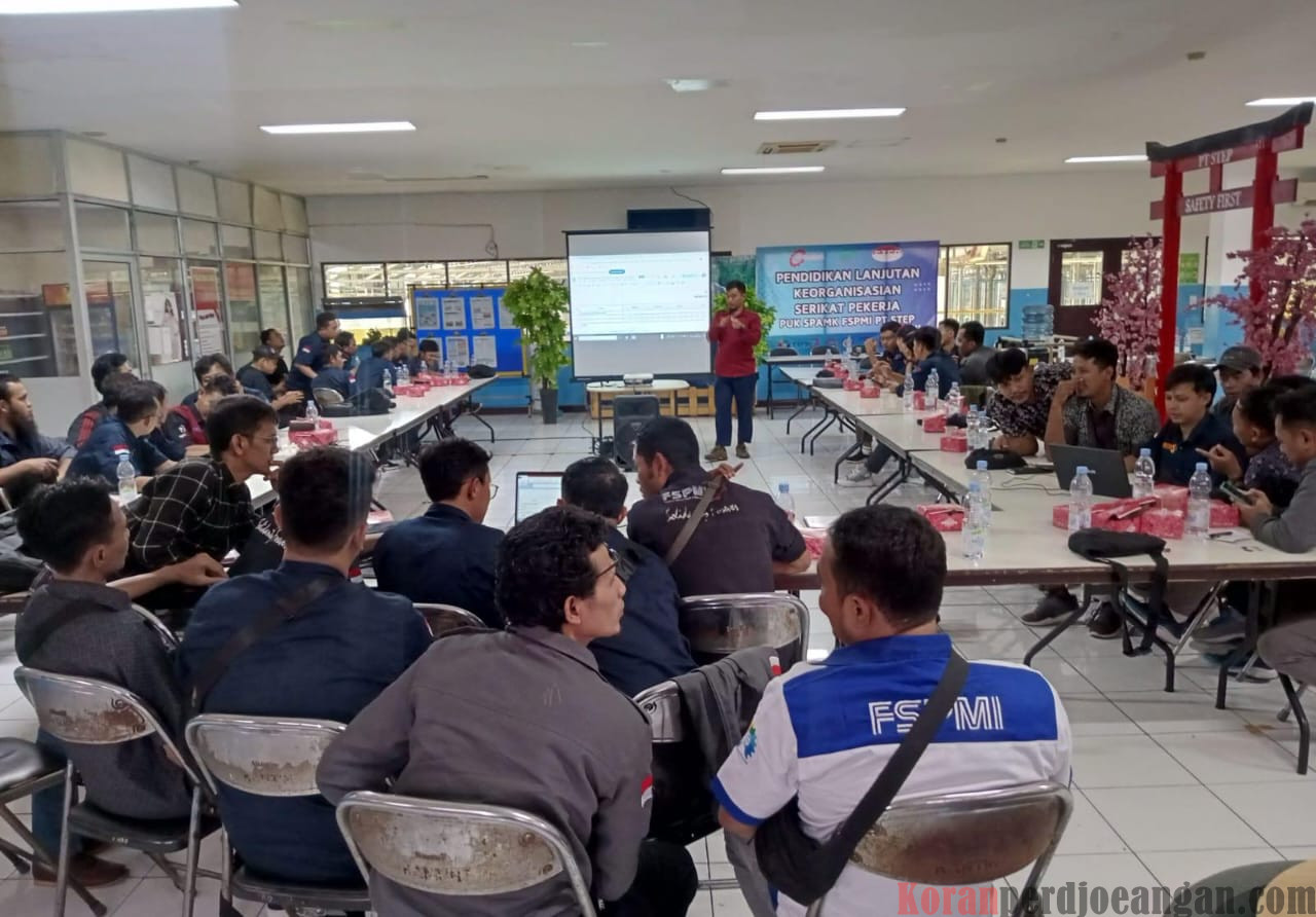 PUK SPAMK FSPMI PT Sari Takagi Elok Produk Adakan Pendidikan Lanjutan Keorganisasian