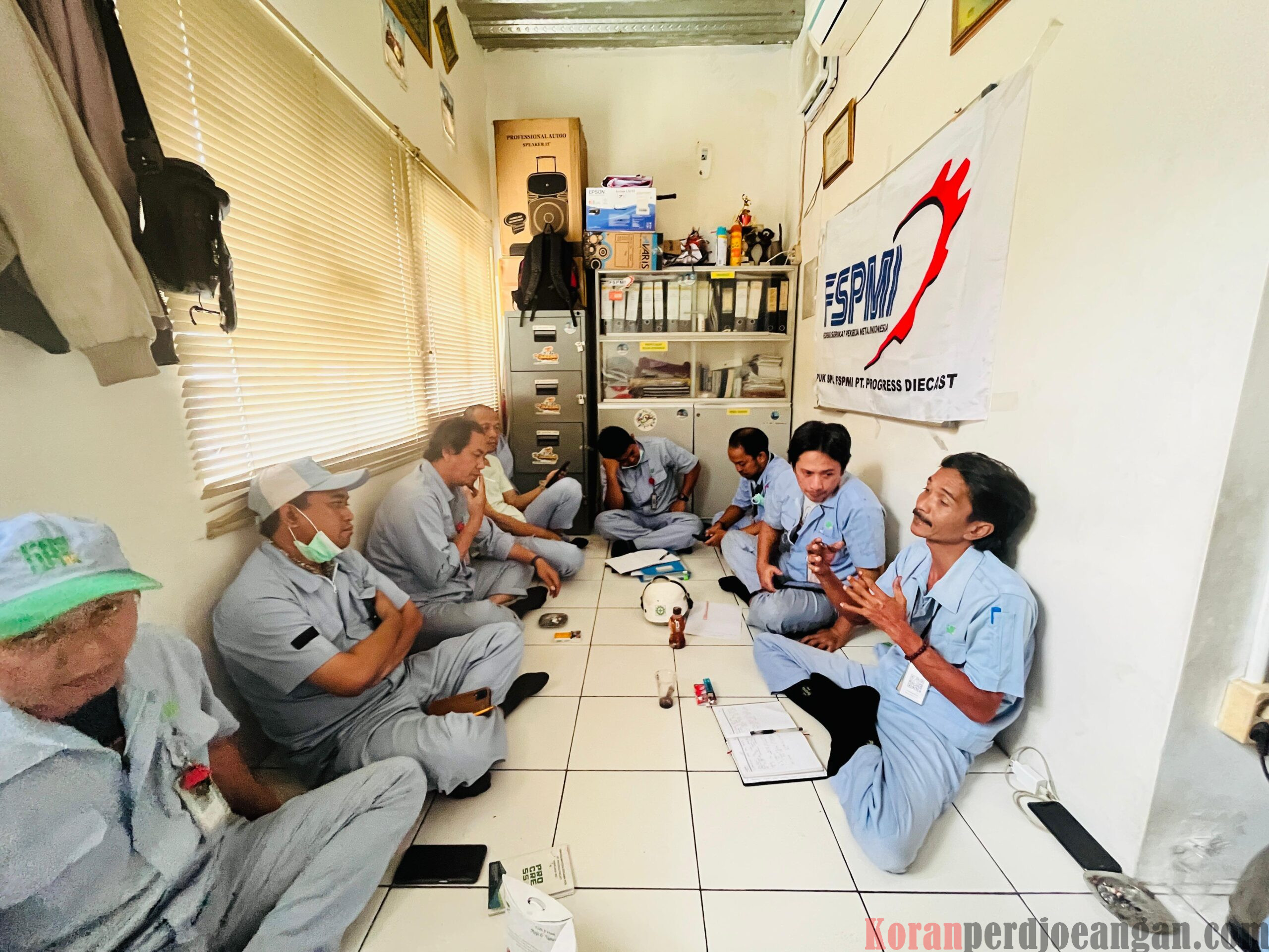 Rapat Rutin Bulanan PUK SPL FSPMI PT. Progress Diecast Digelar di Sekretariat Serikat Pekerja