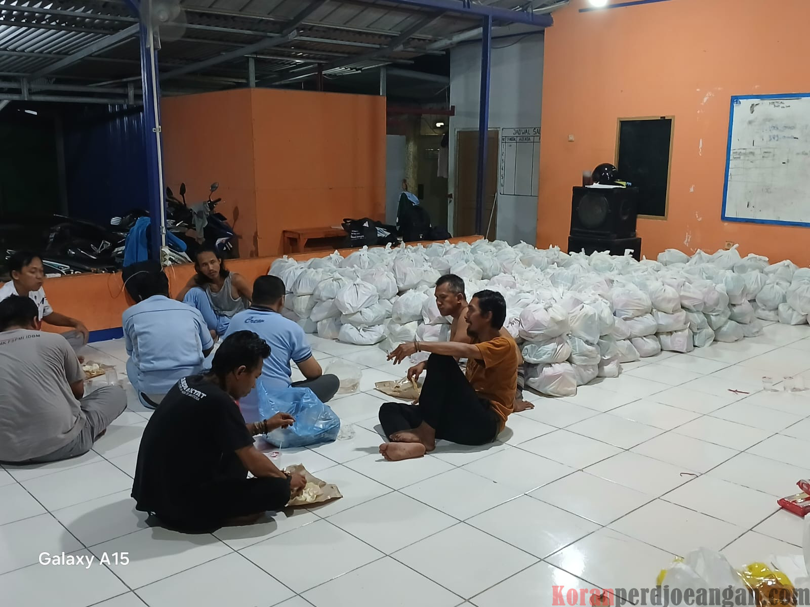 Jelang Santunan Anak Yatim, Panitia Milad FKJ Siapkan Bingkisan
