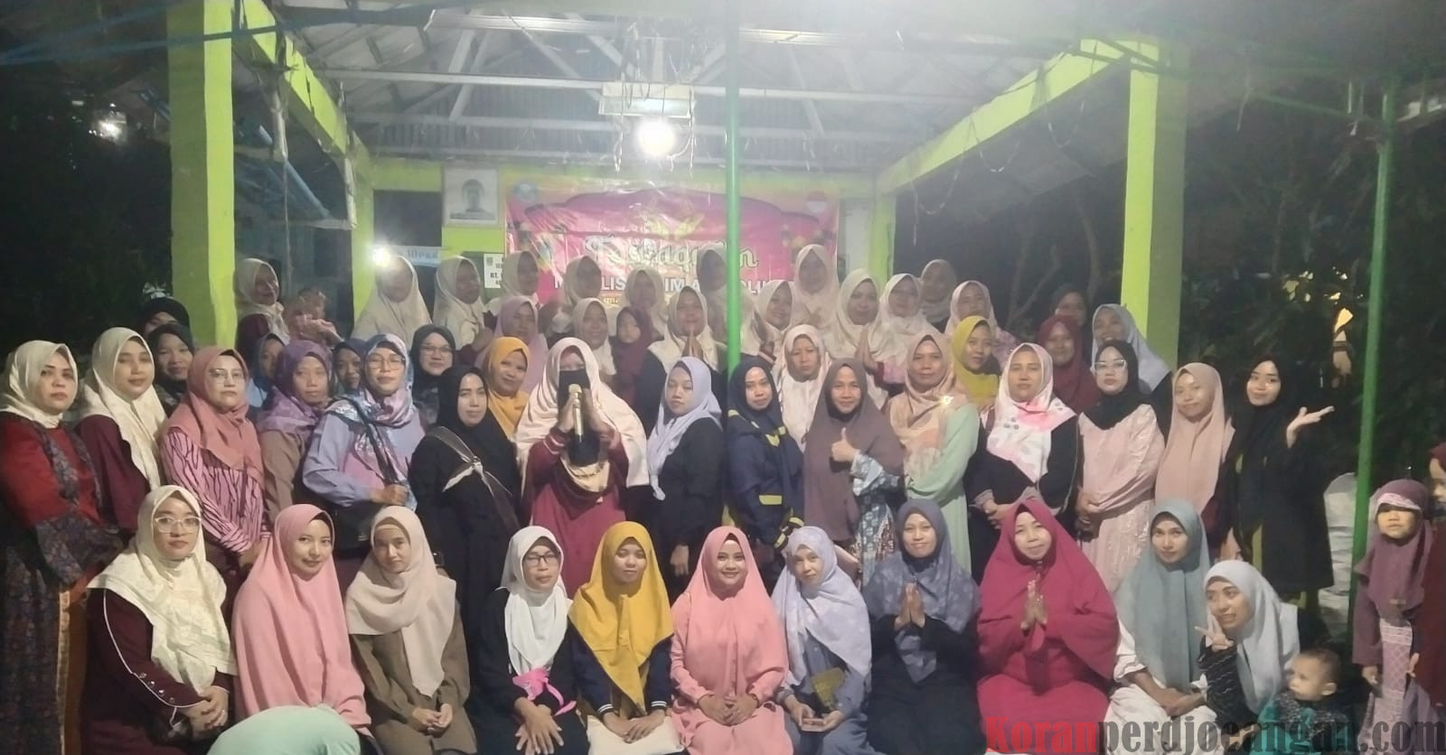 Majelis Taklim Assholihat RT 007 Asri Pratama Gelar Tawaqufan di Balai Bandung Bondowoso