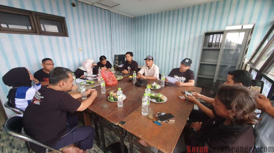 Bahas Program Peningkatan Skill, Media Perdjoeangan FSPMI Bekasi Gelar Ratin