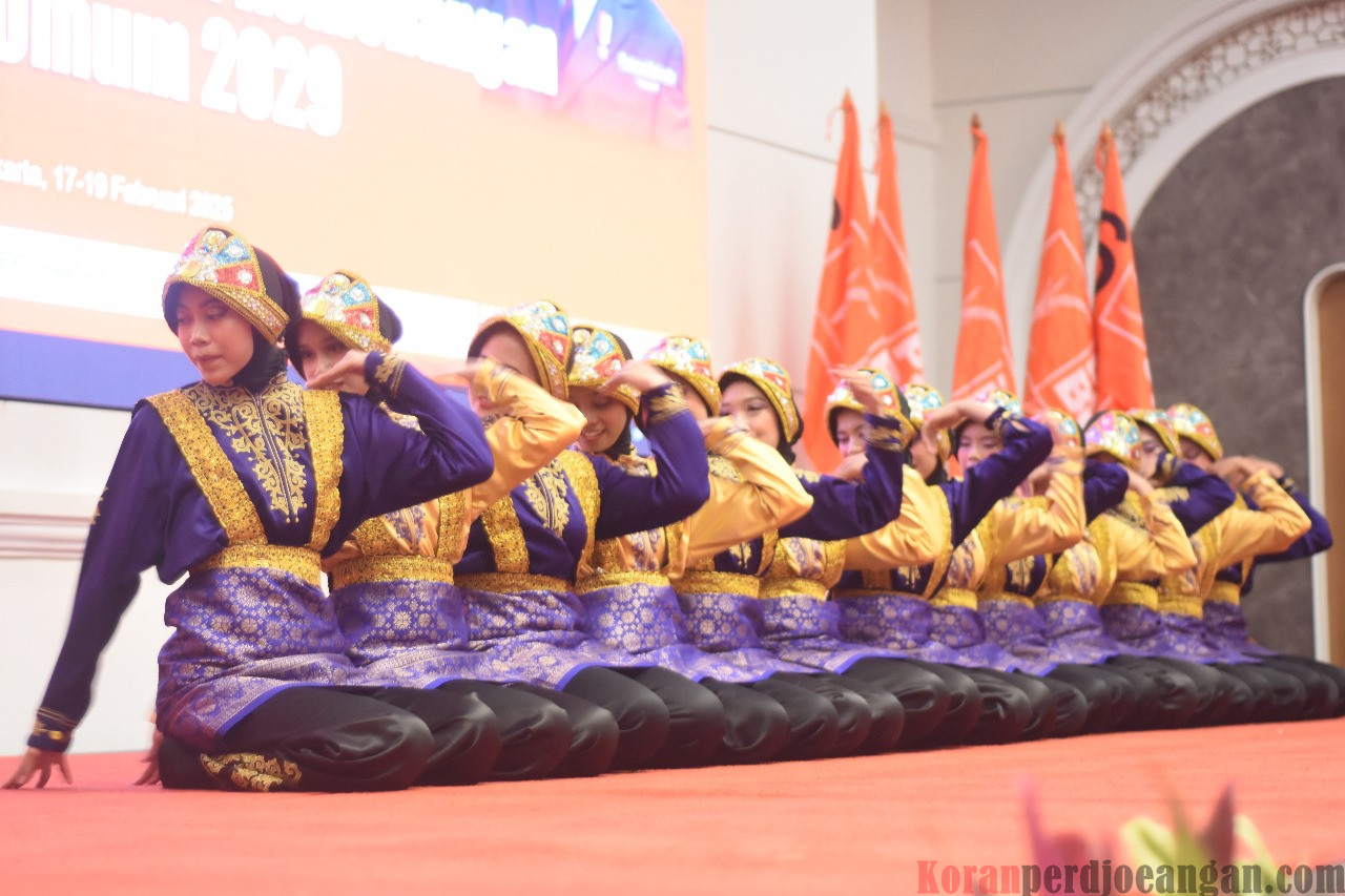 Tari Saman Aceh Pukau Rakernas II Partai Buruh Peserta Tepuk Tangan dan Sorak Riuh