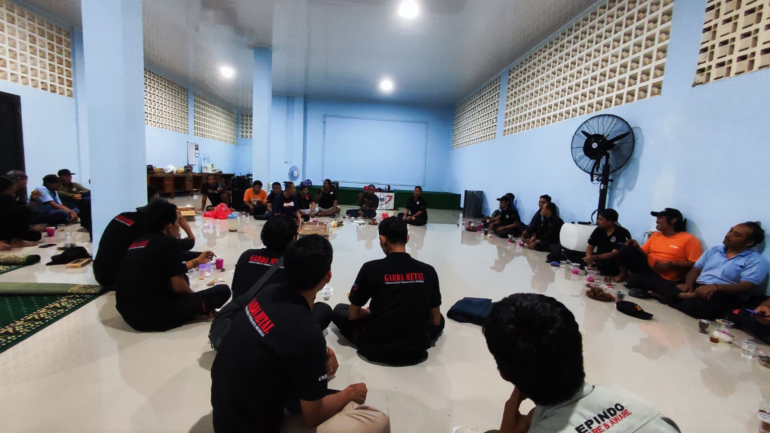 Garda Metal Area DHJ Adakan Rapat Rutin di New Omah Buruh Bekasi