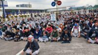 Massa Solidaritas PT. YMMA Bubarkan Diri Dengan Tertib dan Berjanji Besok Datang Lagi