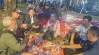 Crew Media Perdjoeangan Lakukan Buka Puasa Bersama di Aksi Solidaritas PT. YMMA