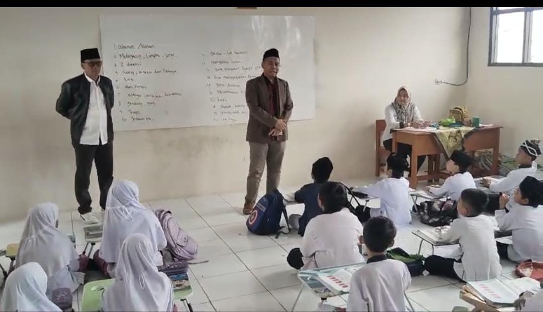Anggota Komisi 4 DPRD Kabupaten Bekasi Lakukan Kunjungan ke SDN 03 Sukaragam