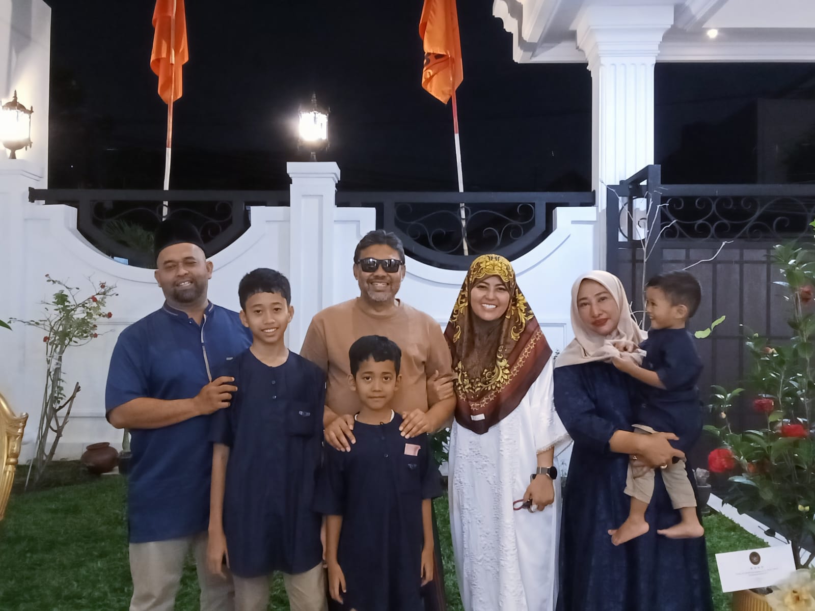 Bersama Keluarga, Amir Mahfudz Lakukan Anjangsana ke Kediaman Presiden Partai Buruh