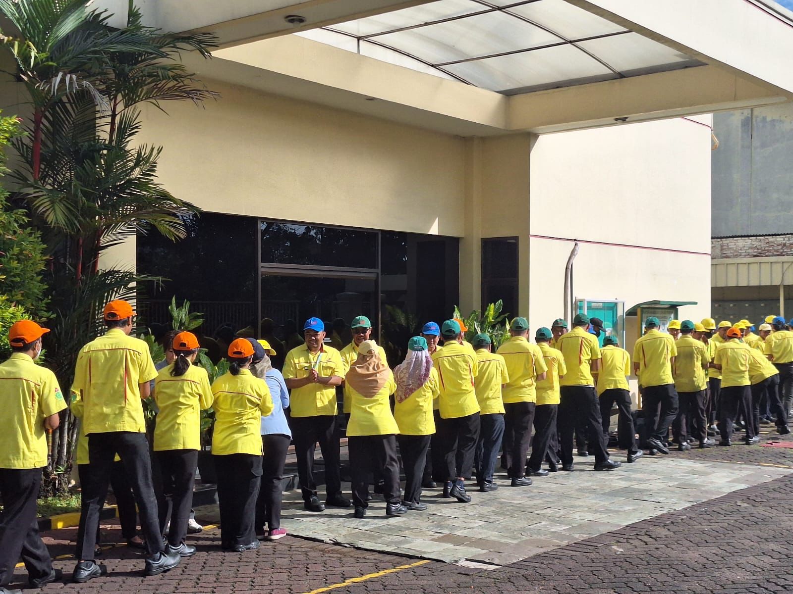 Puisi : Halal Bihalal 2025