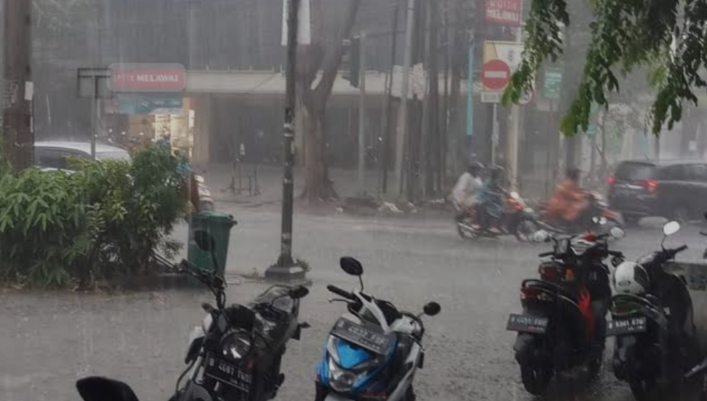 Warga Kabupaten Bekasi dan Bogor Diharapkan Waspadai Hujan Lebat