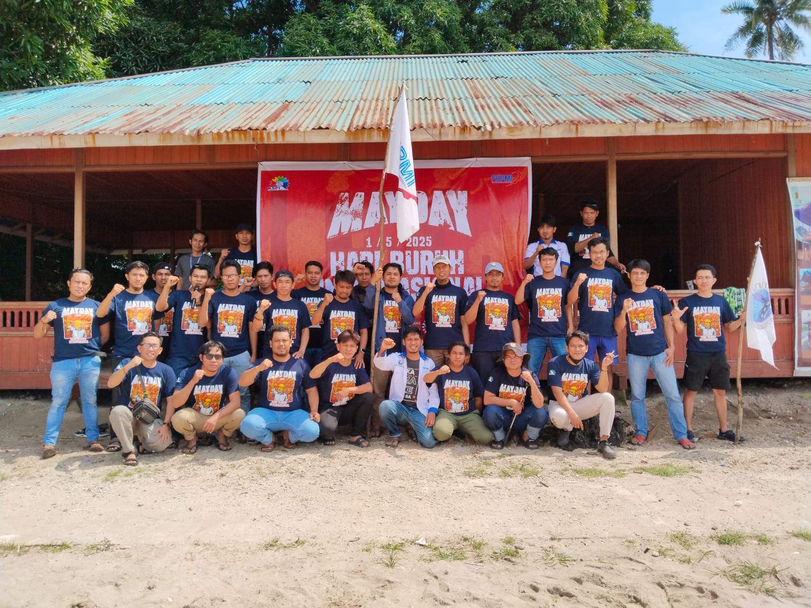 PUK SPL FSPMI PT. CSP dan PT. TSI Peringati May Day dengan Konsolidasi dan Nonton Film