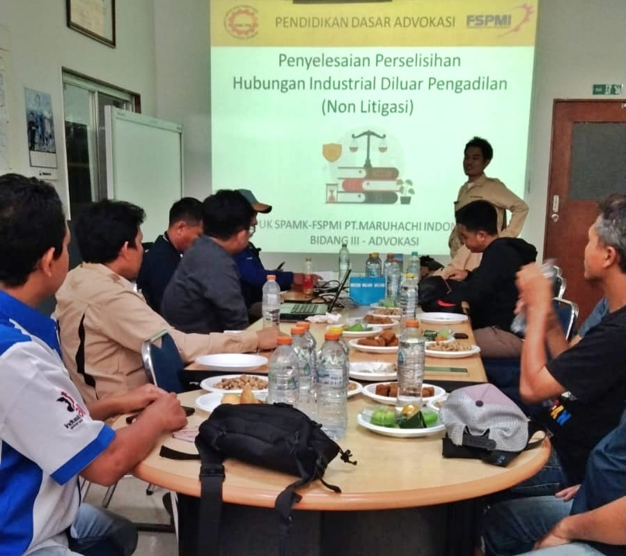PUK SPAMK FSPMI PT. Maruhachi Indonesia Adakan Diskusi Advokasi Dasar untuk Pengurus, Seksi Bidang, dan Korlap