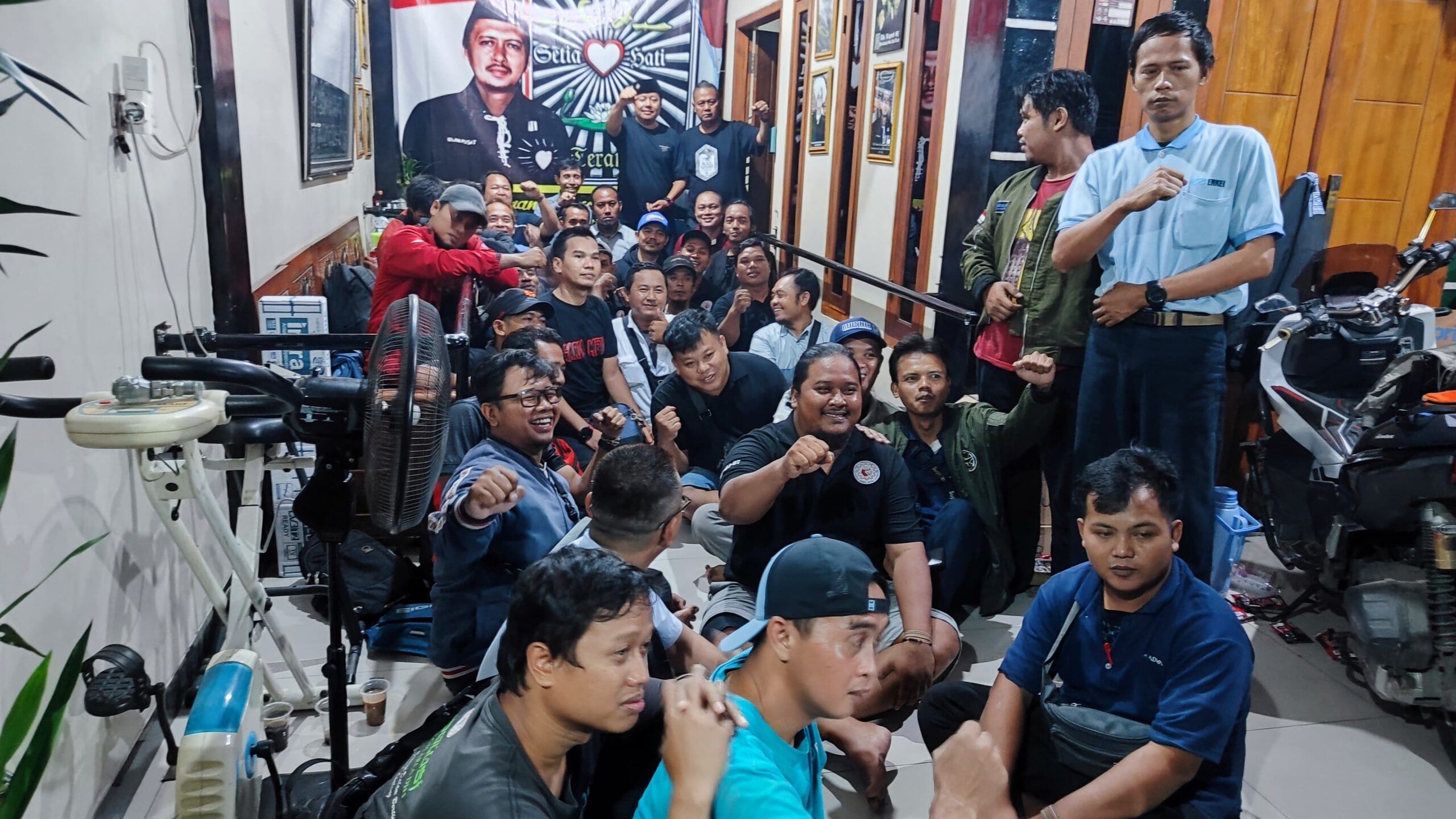 Garda Metal DHJ Kunjungi Kediaman Dewan Ali Nur Hamzah