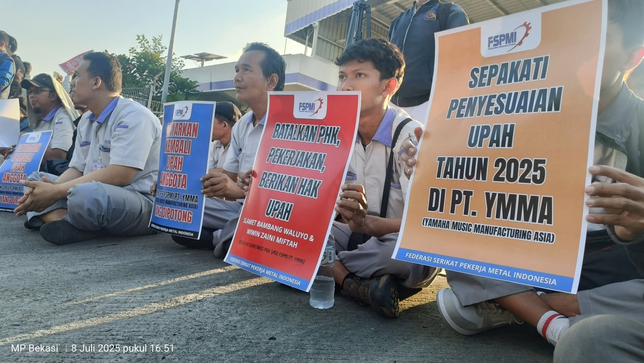 Demontrasi Sebagai Penyeimbang Bukan Penghalang Investasi