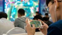 Mobile Legends Masuk Kurikulum Pendidikan Surabaya : Edukatif atau Adiktif ?