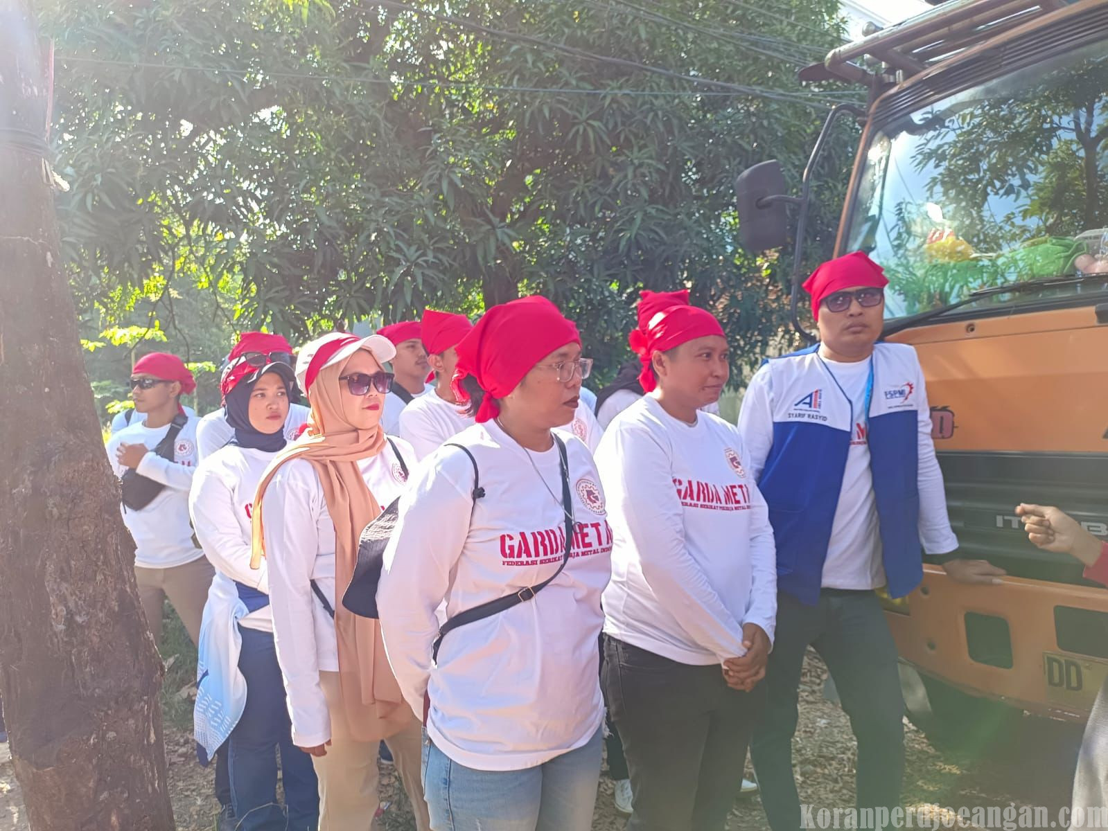 Calon Garda Metal FSPMI Makassar menjadi Garda terdepan pada Aksi di PT Wings Food Kabupaten Gowa