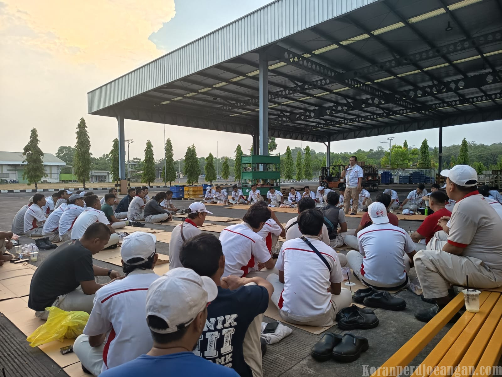 Safari Konsolidasi Serikat Pekerja FSPMI Hino Motors Manufacturing Indonesia