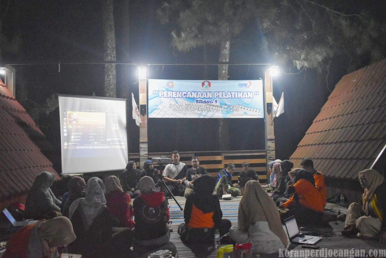 Bidang 3 Pendidikan PUK SPAMK FSPMI PT SAI Gelar Perencanaan Pelatihan di Villa Pinus Story Pacet