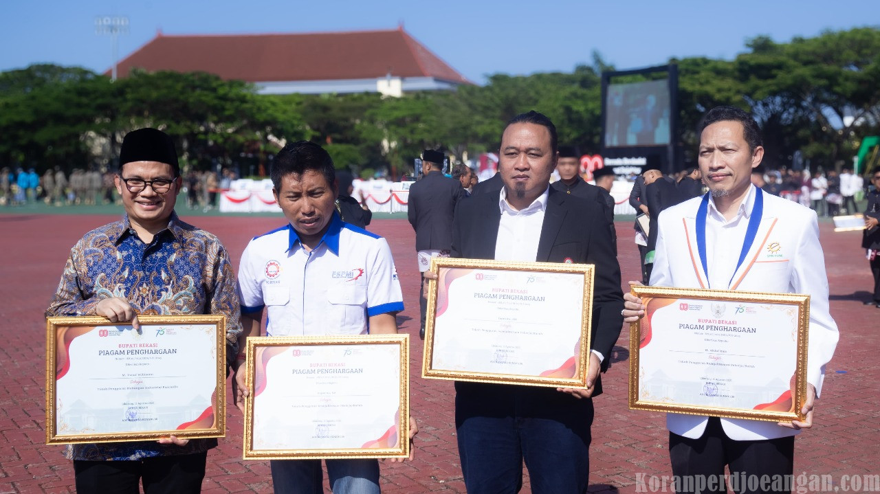 Penghargaan Tokoh Penggerak Kesejahteraan Pekerja/Buruh Kabupaten Bekasi Tepis Anggapan Negatif Tentang FSPMI